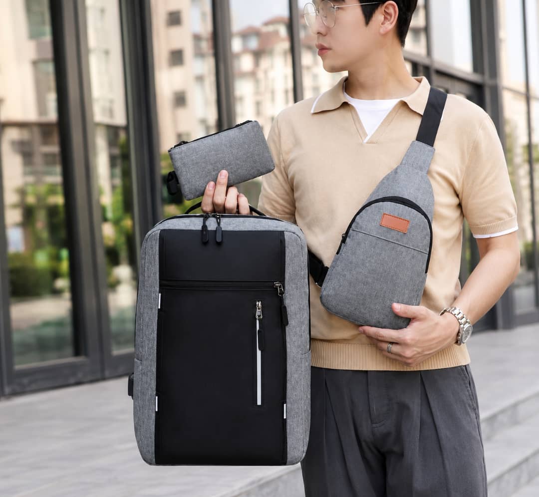 Sac à dos résistant à l'eau avec port USB pour hommes, idéal pour les vacances, la gym, l'école, le transport d'un ordinateur portable, usage professionnel et décontracté. Cadeau personnalisé pour papa, mari, petit-ami.